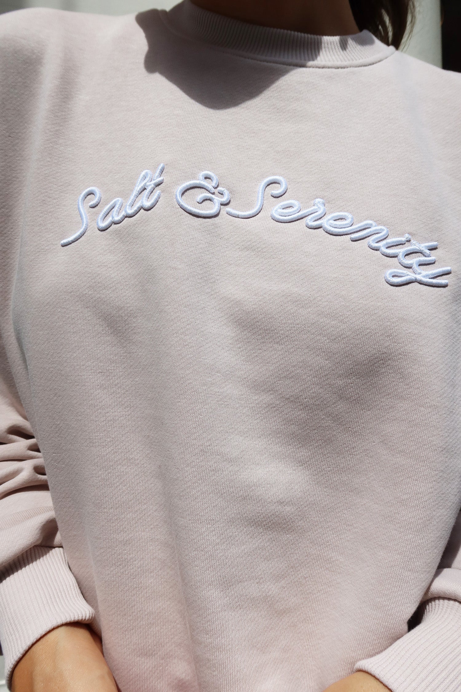 beige_sweatshirt
