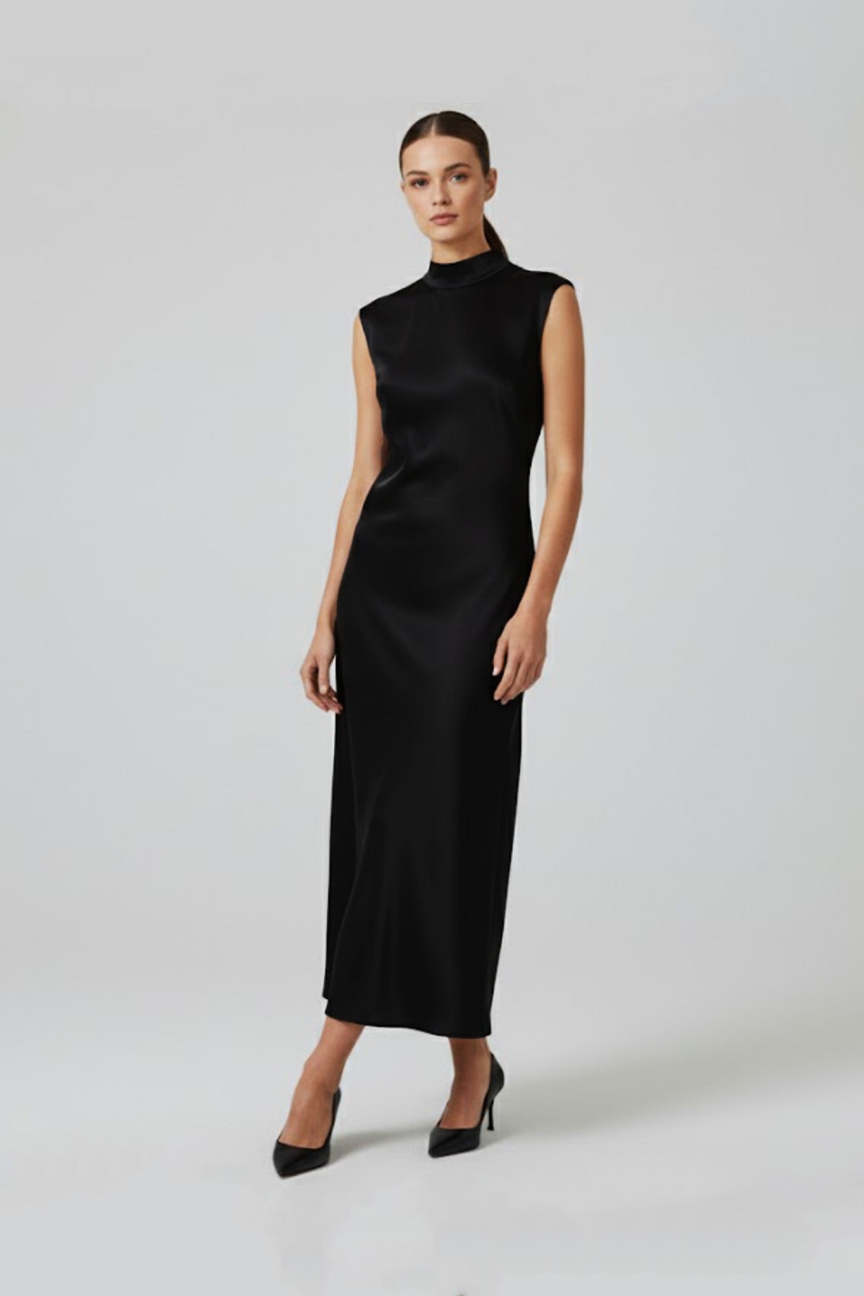 Juoda Suknelė Margot atellalt