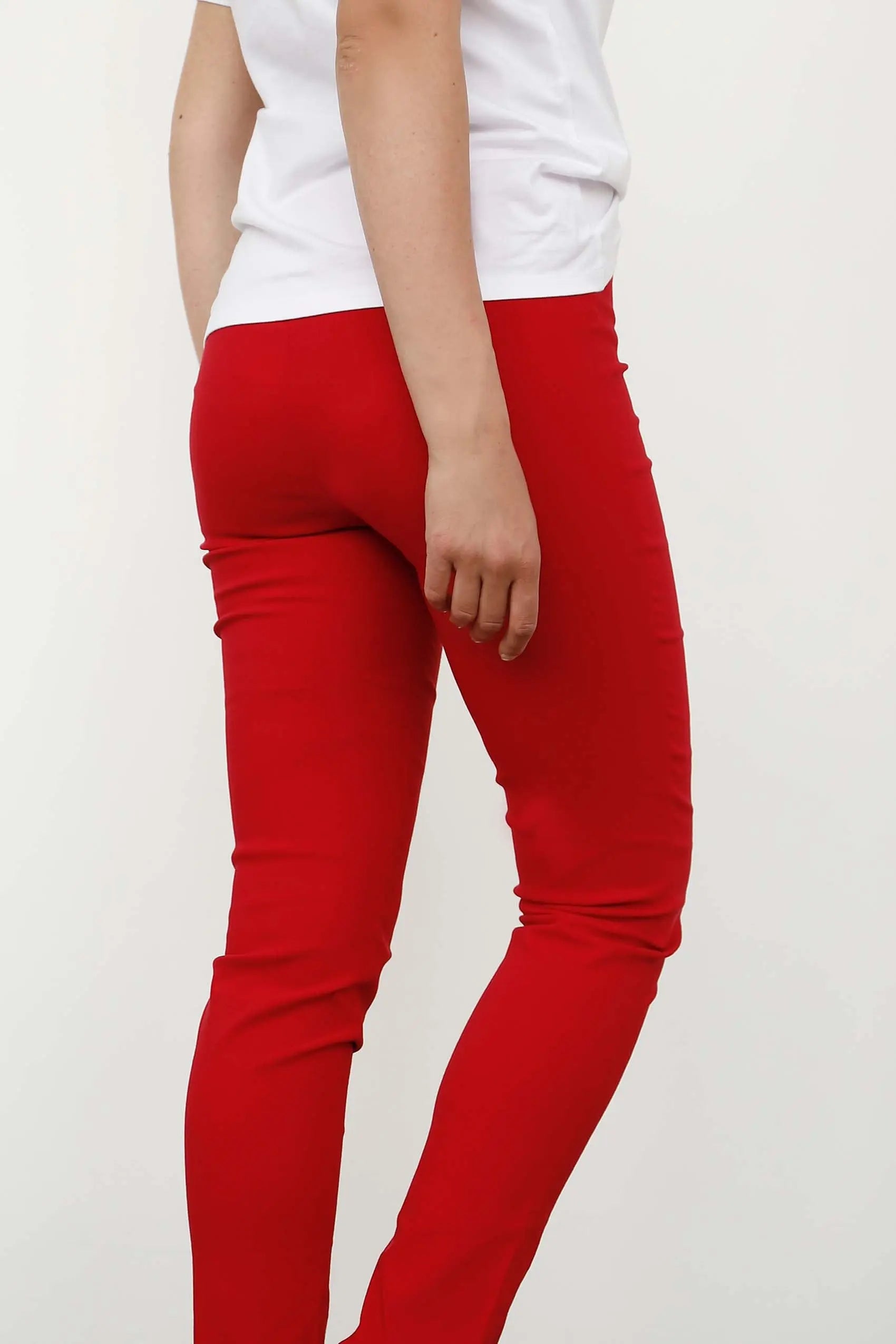 redpants1.jpg