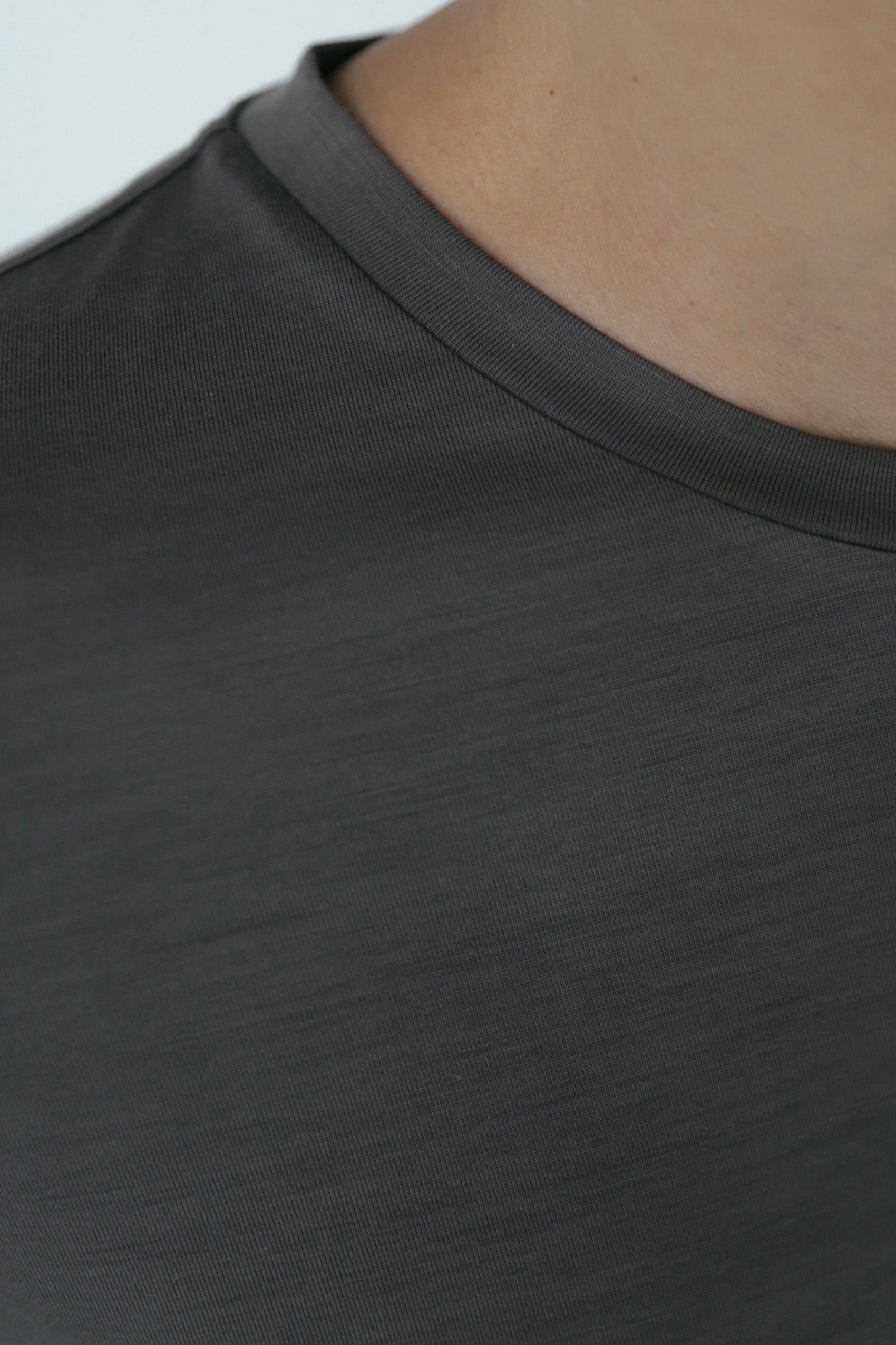 Taupe Merino Vilnos Marškinėliai Magnus Atella.lt