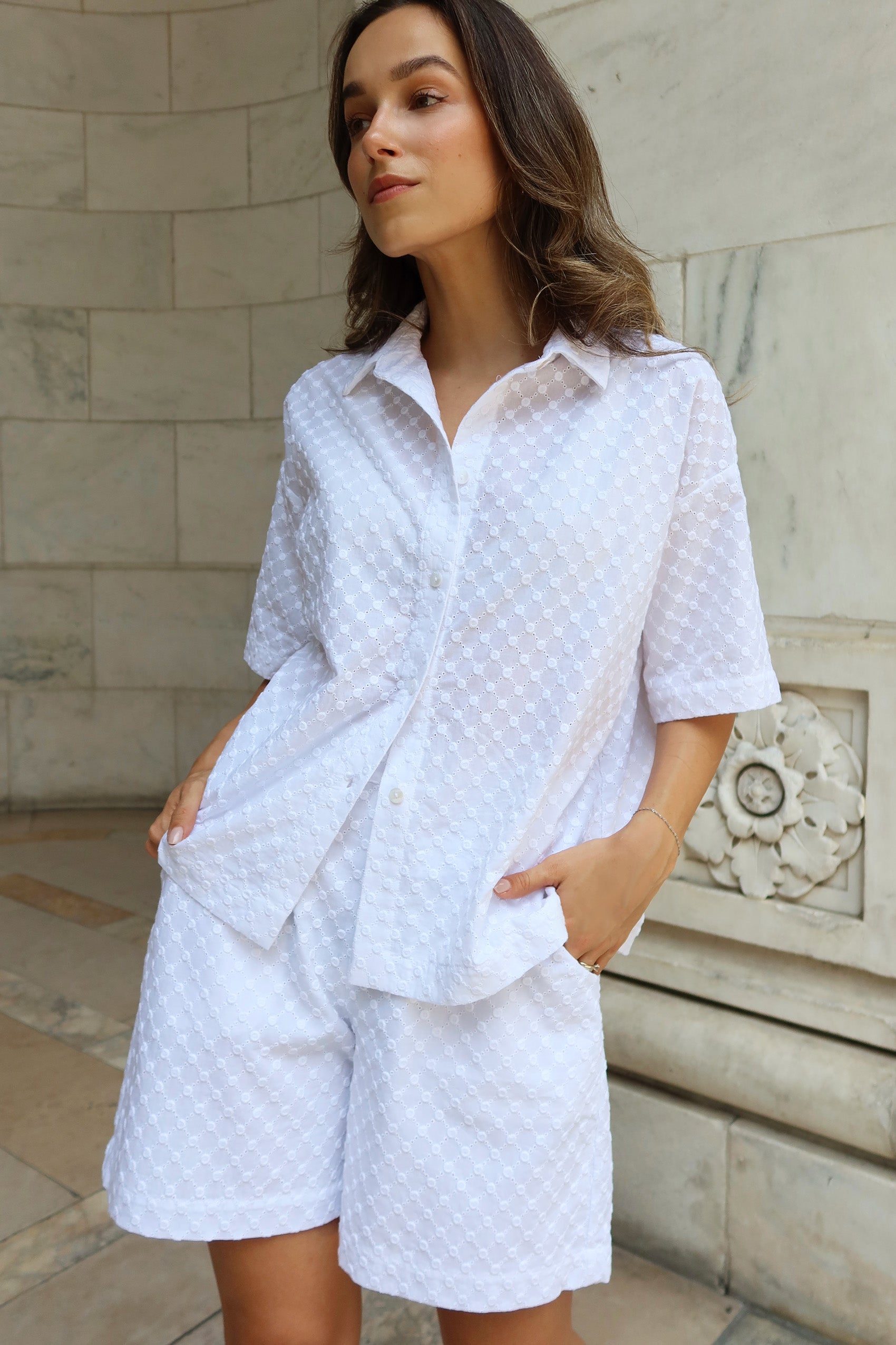 Balti Šortai Isla Atella.lt