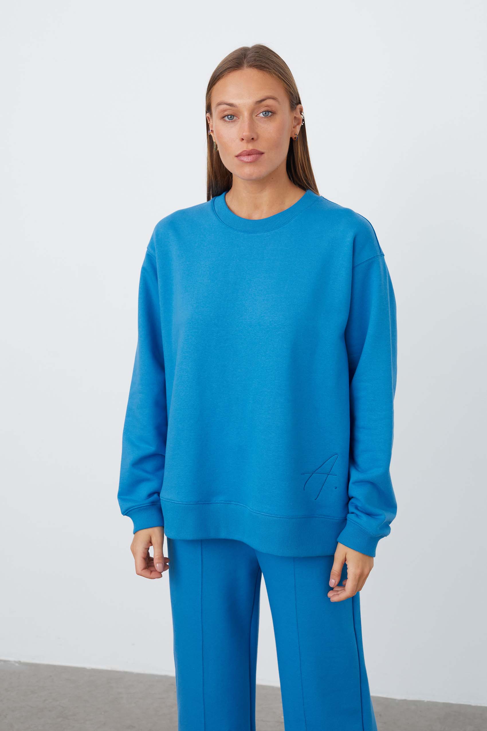 243A2551blue