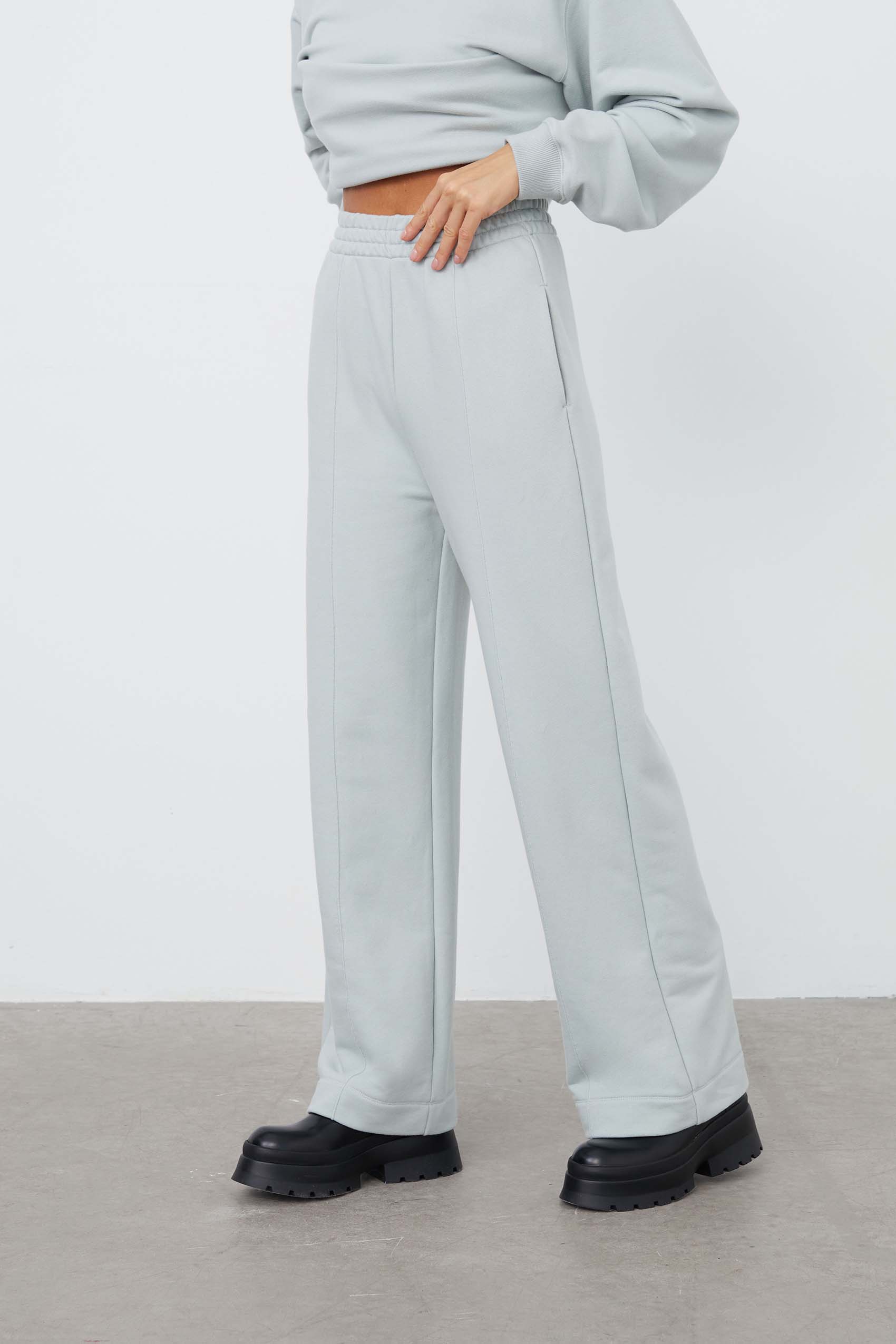 243A3055grey