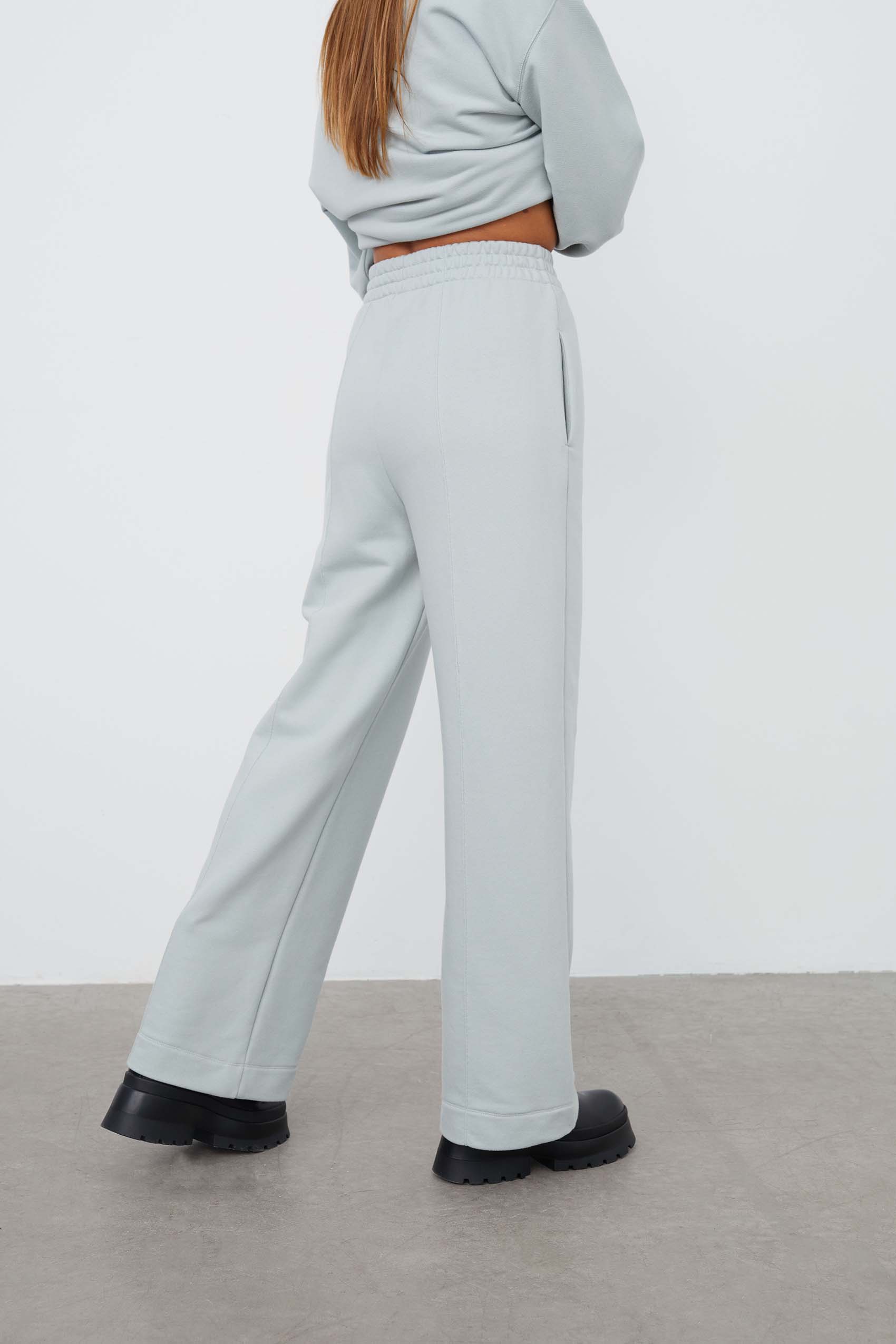 243A3073grey