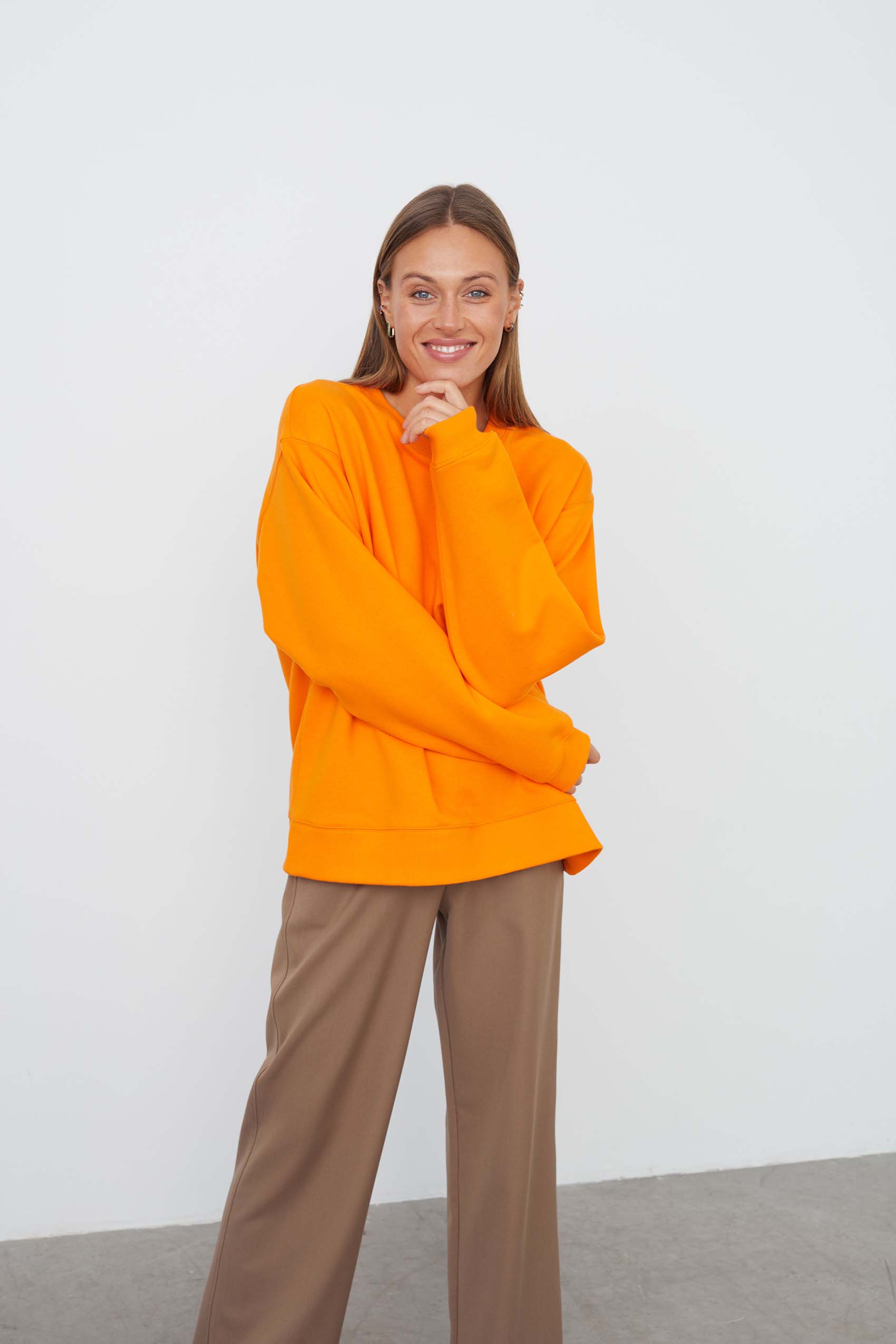 243A3123orange