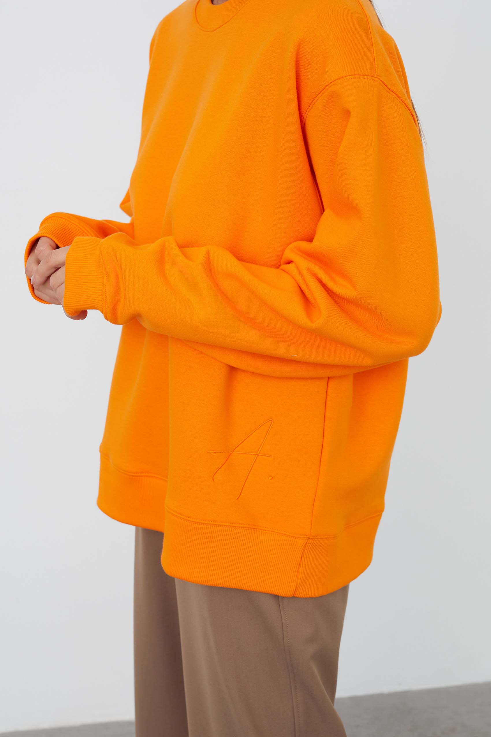 243A3141orange
