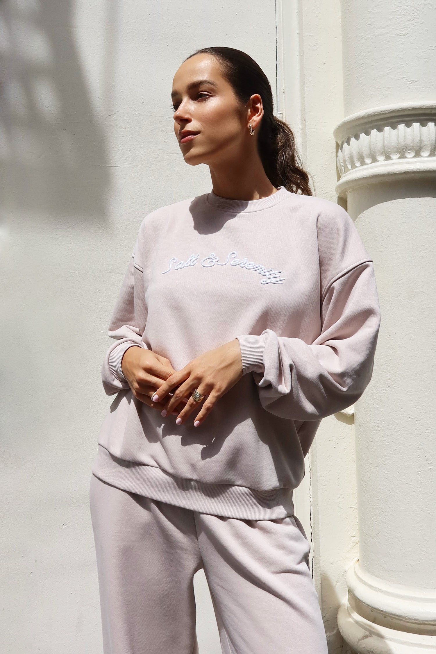 beige_sweatshirt1