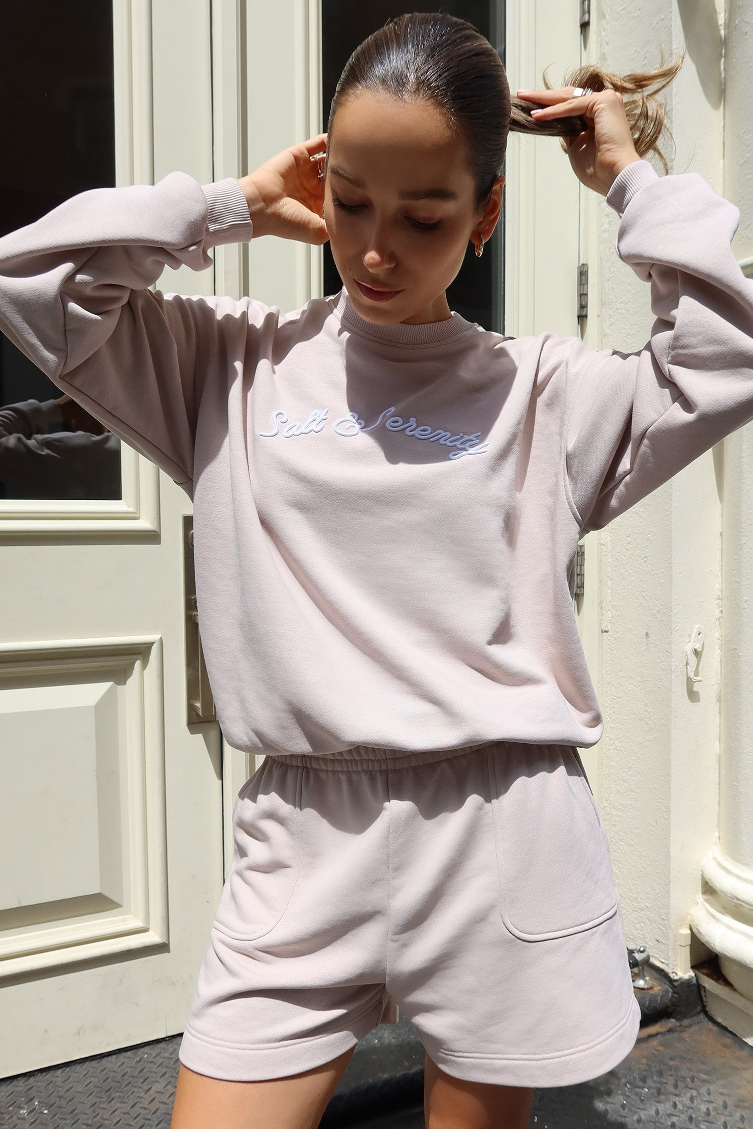 beige+sweat