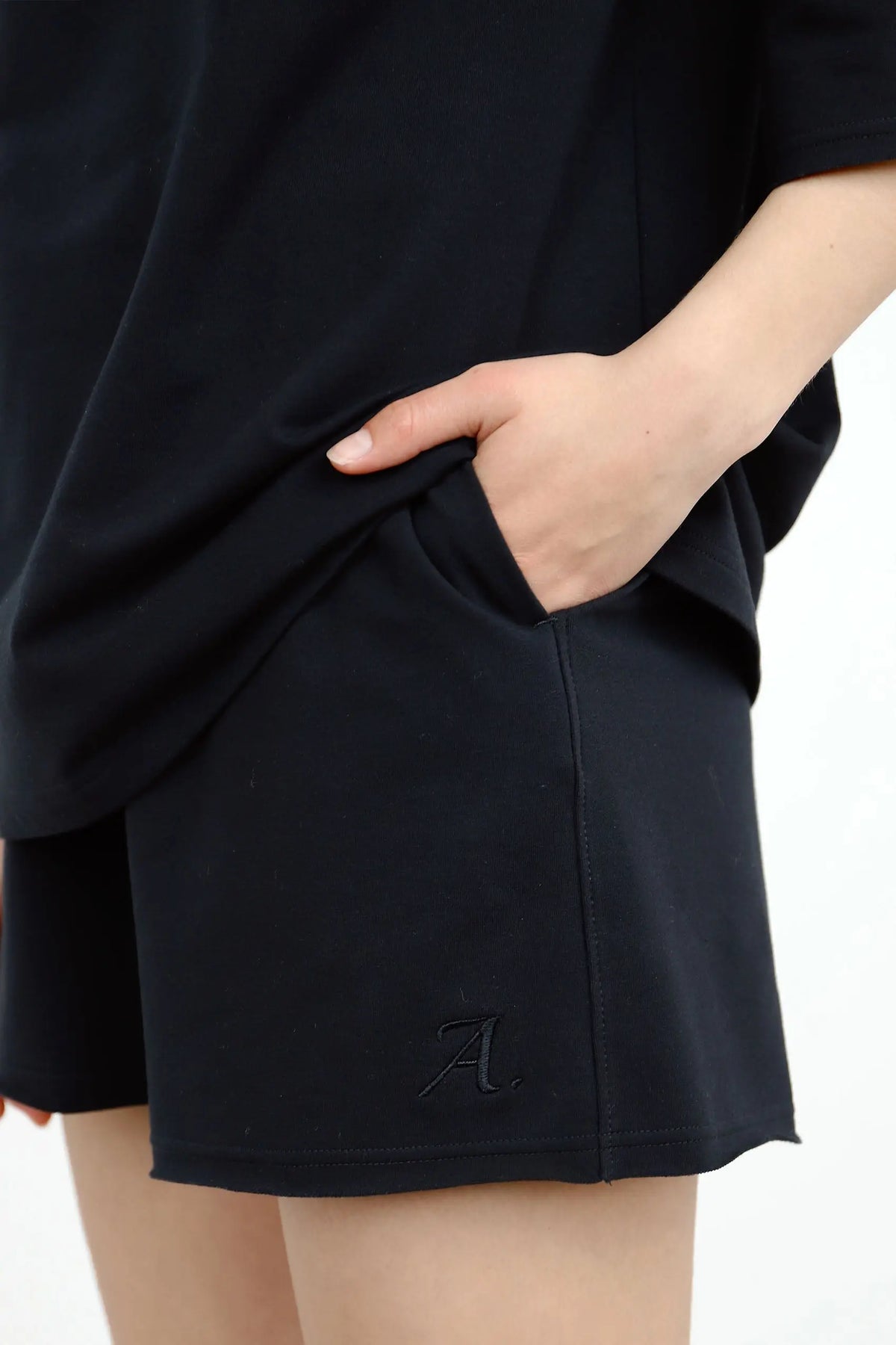 blackshorts2.jpg