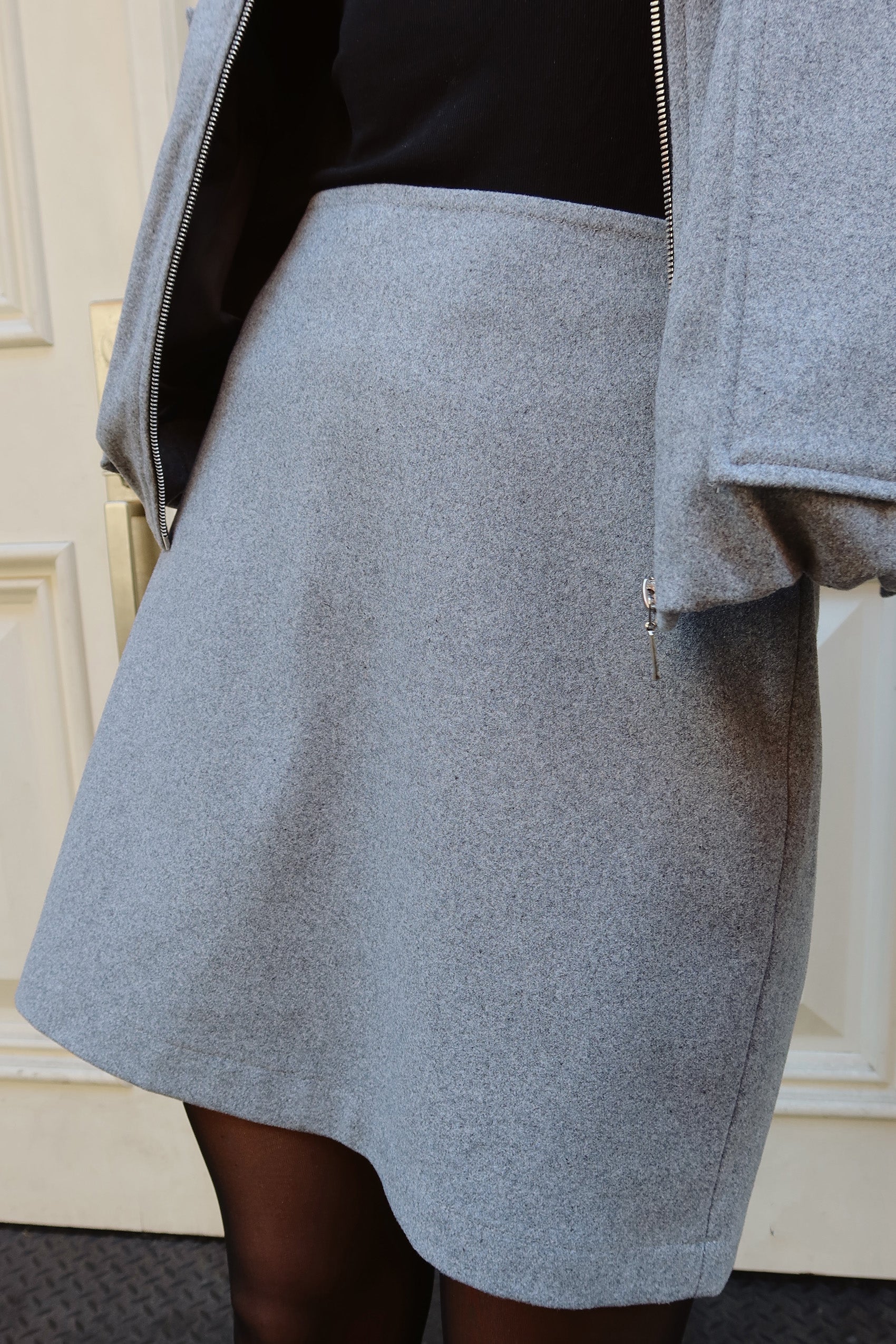 Pilkas Sijonas Alba Atella.lt