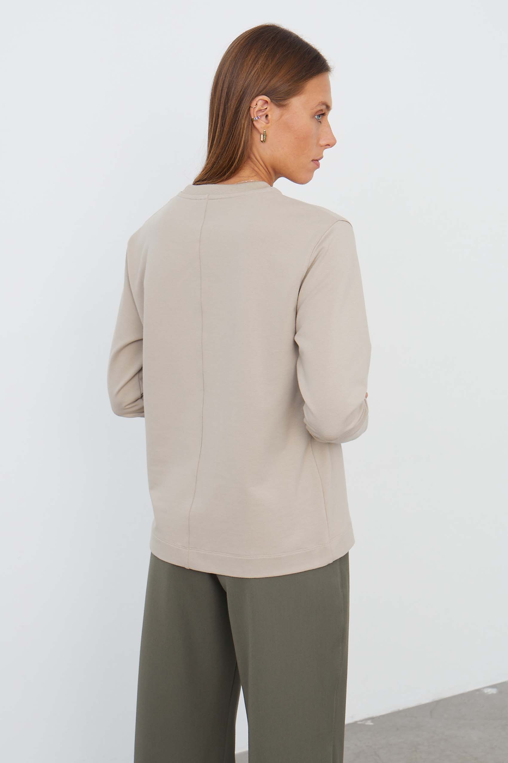 sand_long_sleeve_2